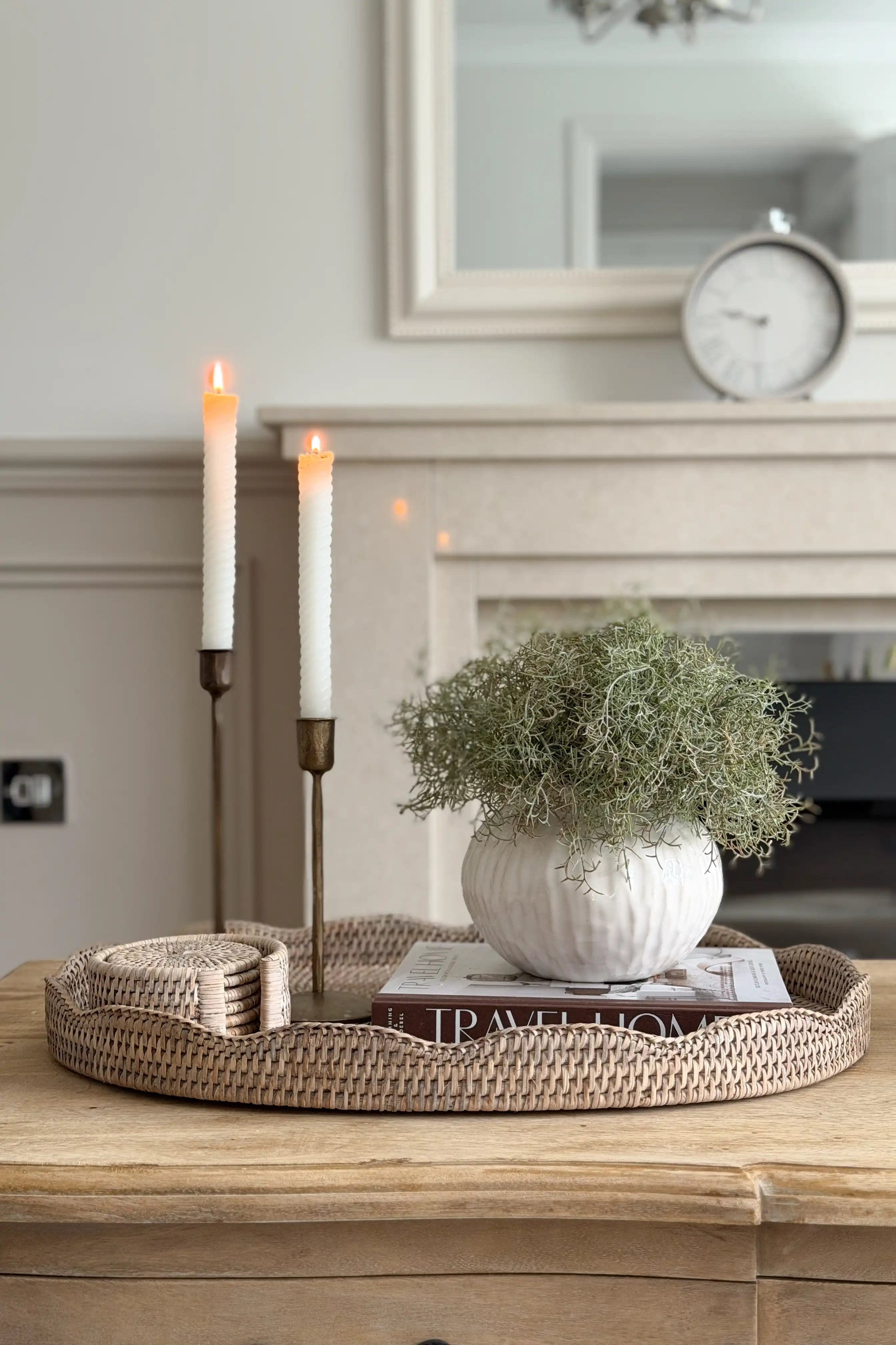 Cotswold Pot & Spanish Moss Arrangement
