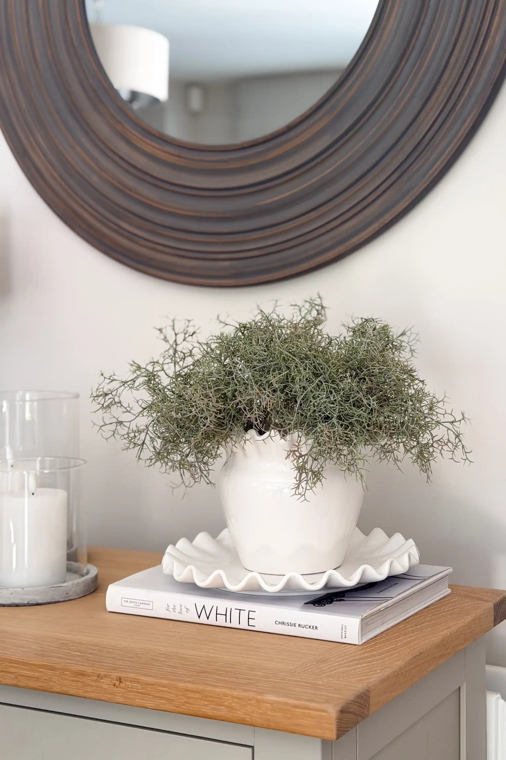 Serena White Ruffle Planter