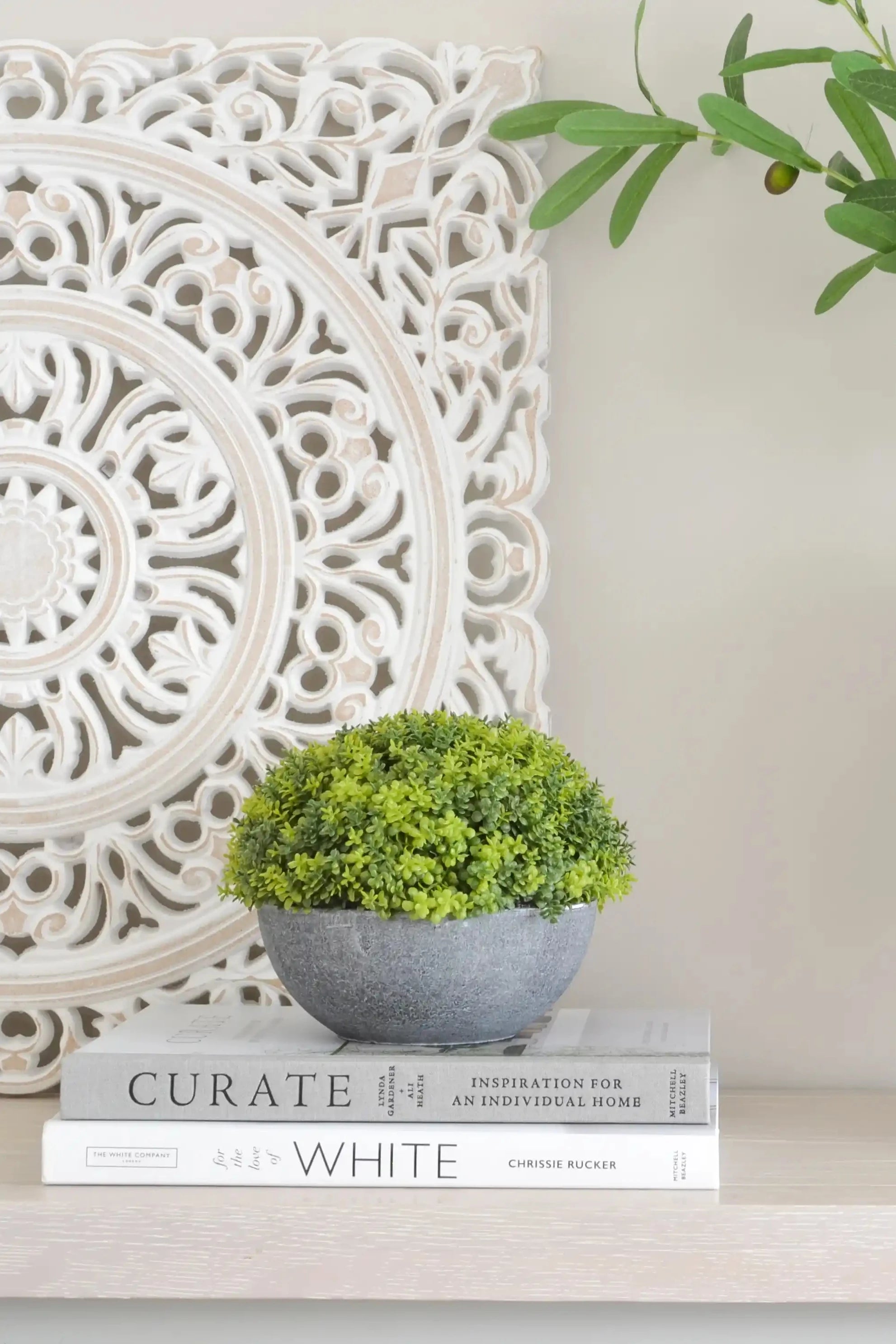 Hebe Globe Pot