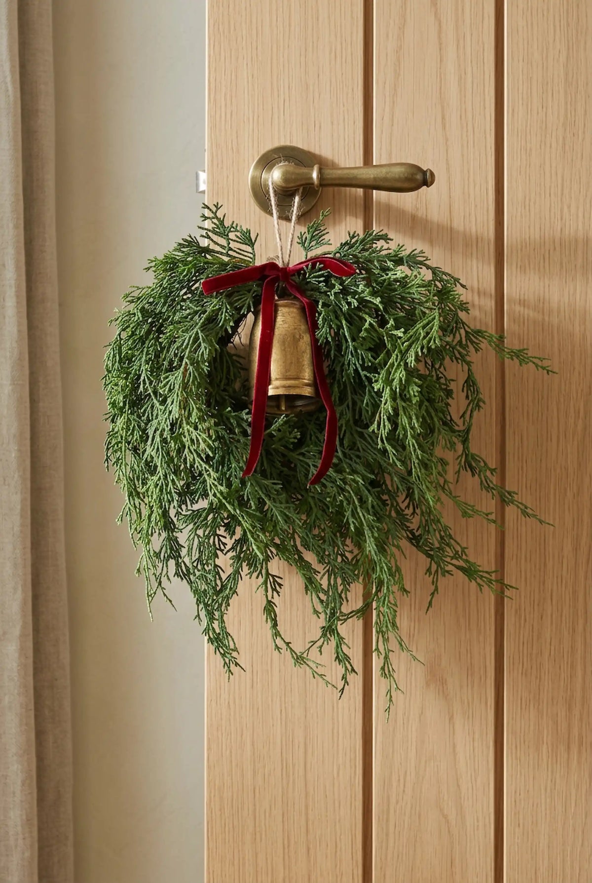 Mini Wreath with Bell